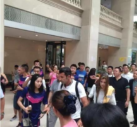 世界足球先生球迷,罗纳尔迪尼奥世界先生