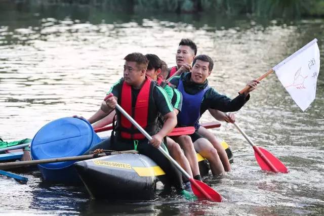 海外拉练日记(二):自制皮划艇大赛high翻全队附海量图集