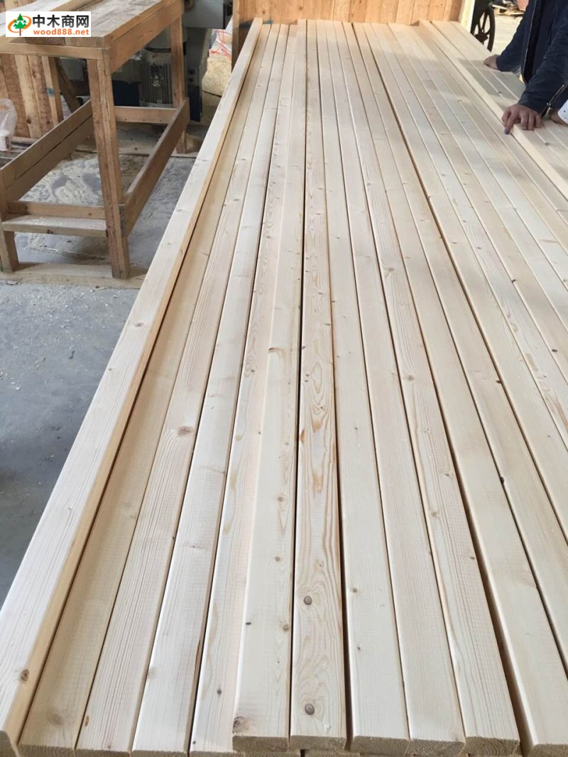 樟子松床板批发附近,樟子松床铺板批发