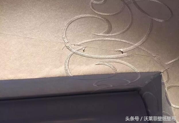 墙纸缝开了有什么补救办法,墙纸开缝了怎么办