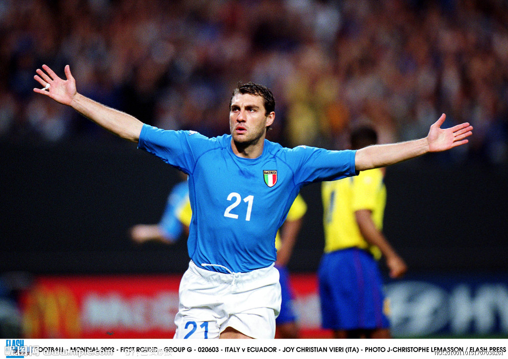 足坛十大柱式中锋,十二怒汉站位在什么时候