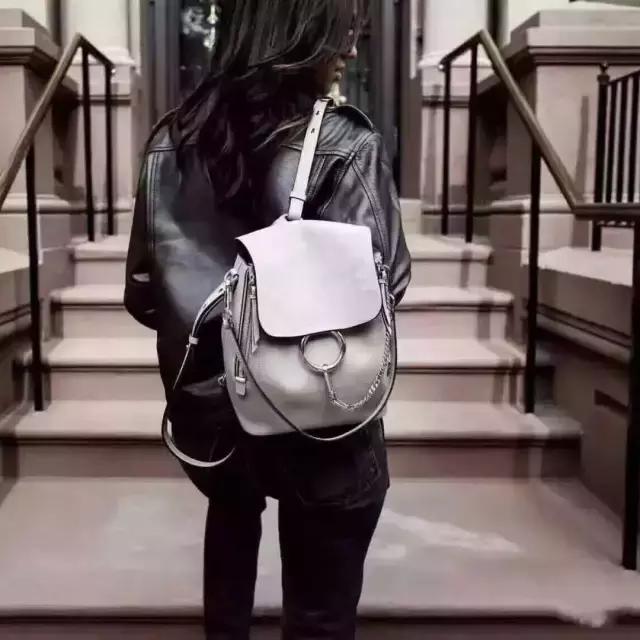 没有这些经典旅行袋，春风十里我也不出门！