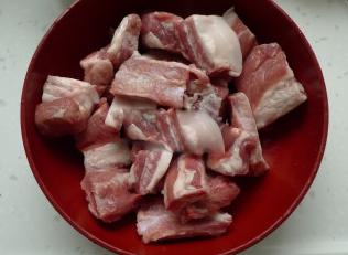 无锡特产美食酱排骨,无锡名菜排骨