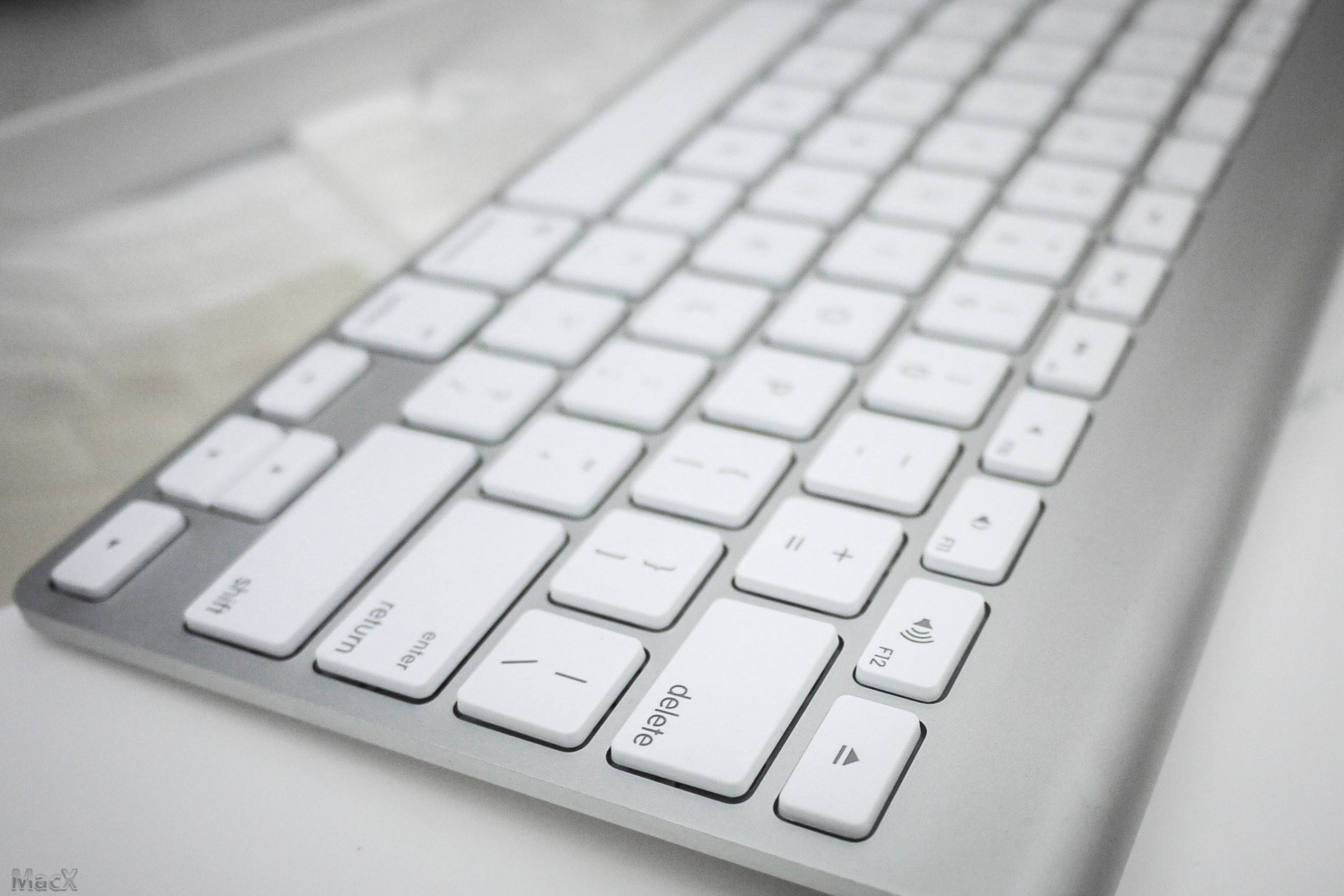 丝般润滑的高档体验聊聊静电轴键盘