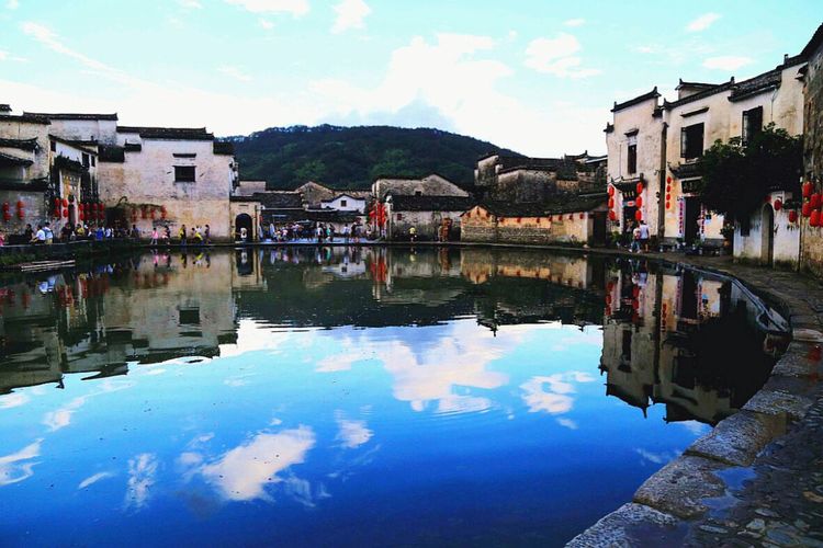 水光潋滟晴方好描写哪个景点,山色空蒙雨亦奇