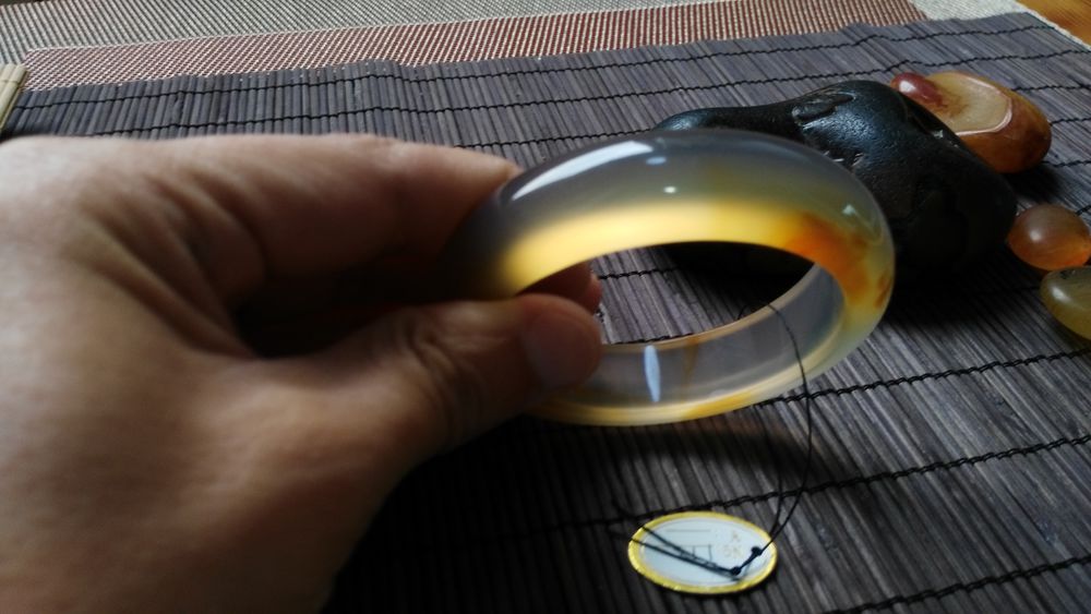 冰彩玛瑙手镯,马料高冰透玛瑙手镯