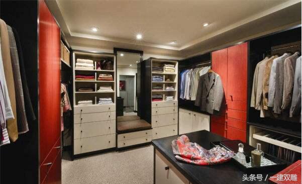 厕所内镜子摆放方向禁忌,穿衣镜子摆放位置禁忌