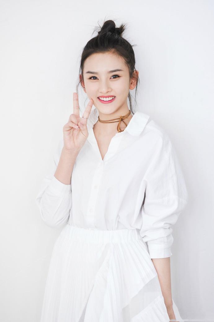 95后小花关晓彤张雪迎,张雪迎演技惊人秒杀关晓彤