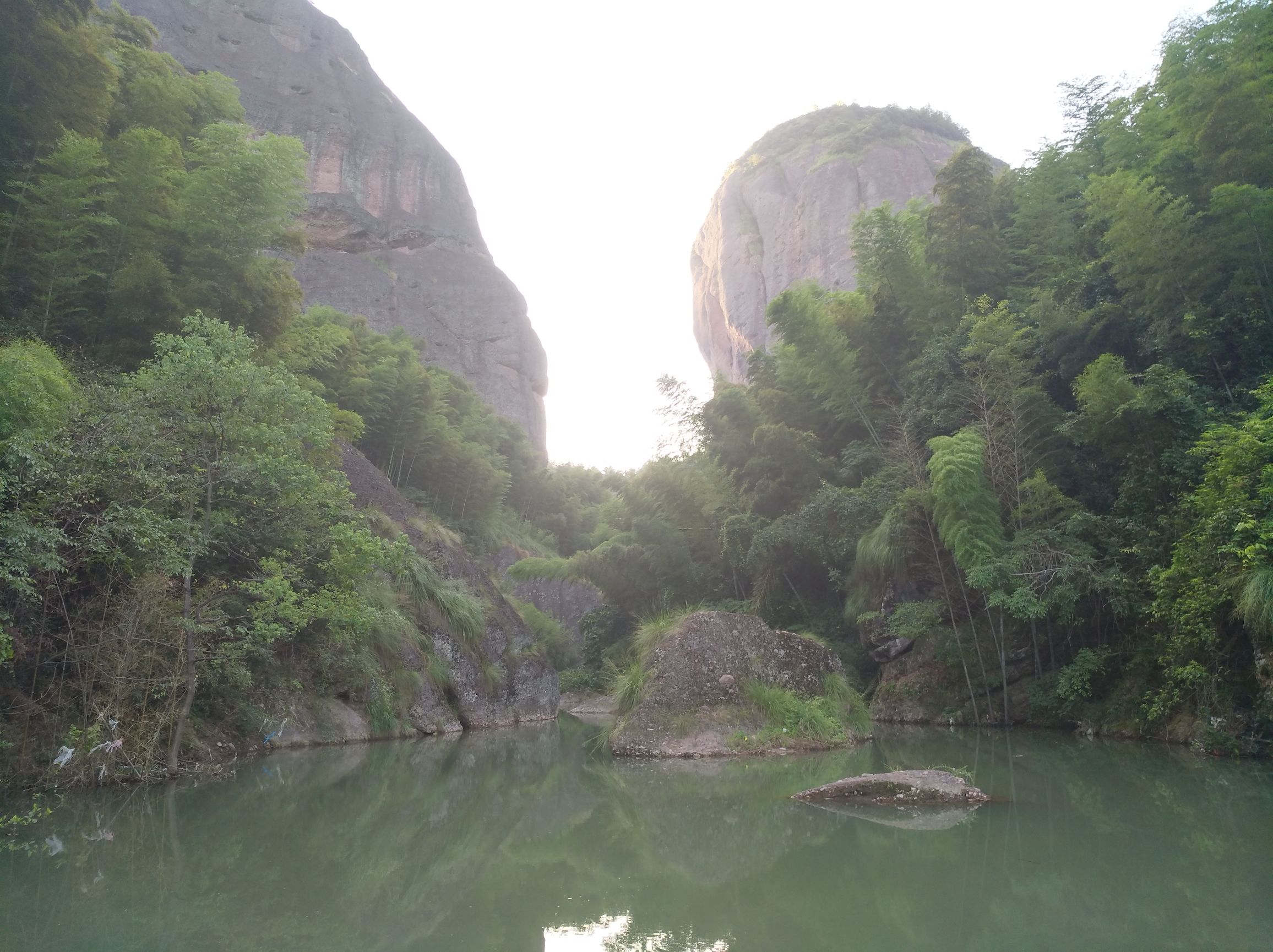 情人谷里有情人吗,情人谷相遇