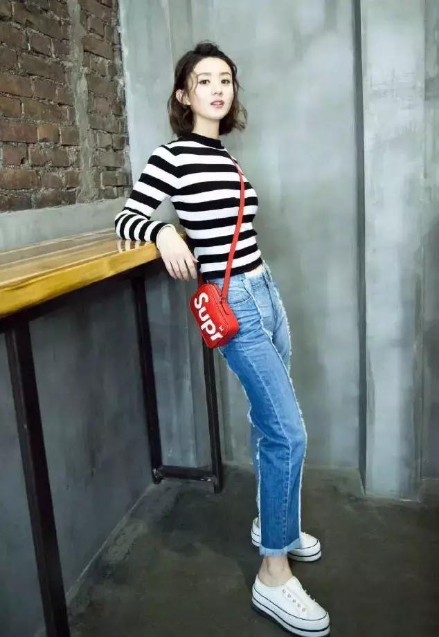 圆脸细软塌中性发型,男生圆脸头发细软塌适合什么发型