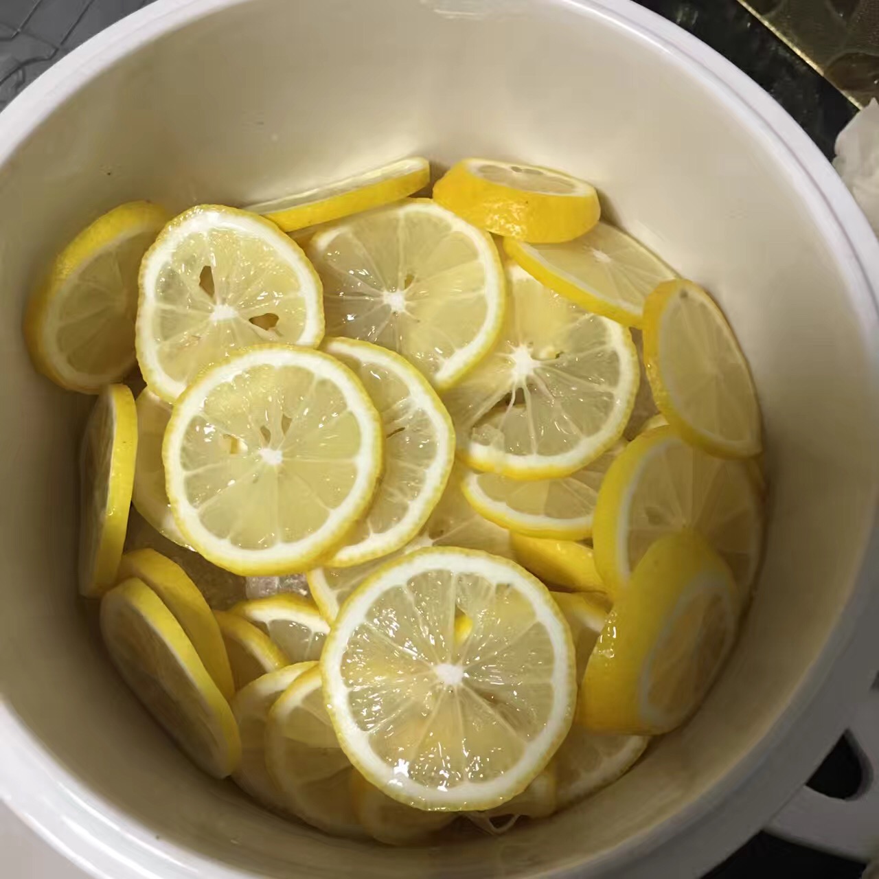 儿子脸上痘痘特别严重怎么办,儿子脸上青春痘消失