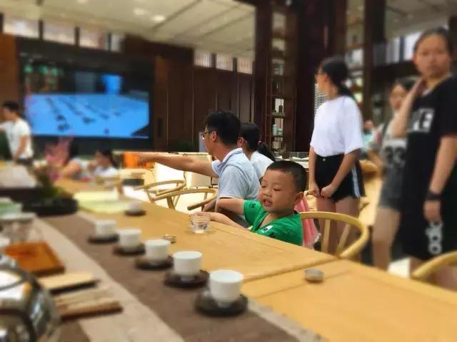 每个夏天都要快乐,每个夏天都要开心