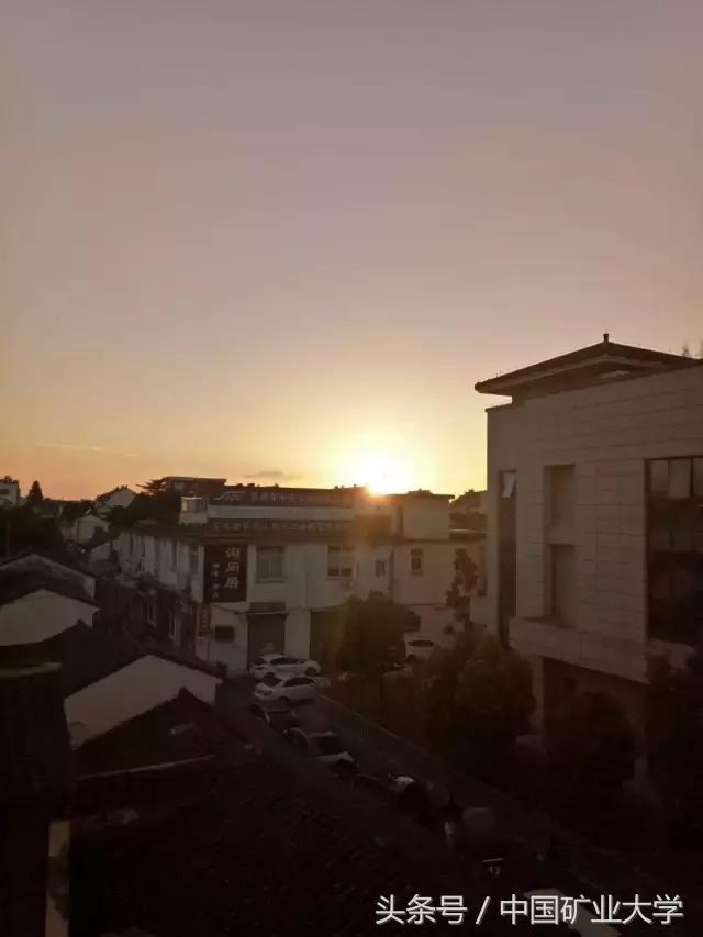 你还沉浸在暑假？萌新都骑行来矿大啦！