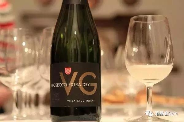 惊人发现!快餐跟葡萄酒竟然也能成为绝搭?!