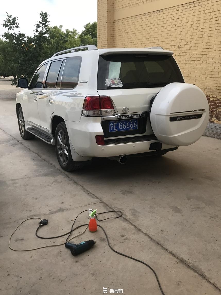 15年陆巡5.7v8,老款陆巡与新款陆巡对比