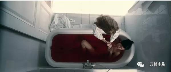 《罗马的房子》：掰弯一位美丽女人，只需一夜的爱情