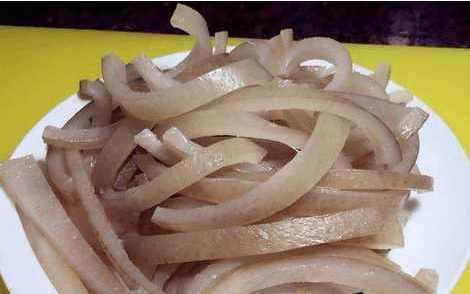 猪身上这部位原来是一剂良药,但很多人嫌弃它脏全给扔了!