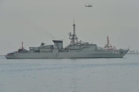 搭载12枚防空导弹,舰载防空导弹