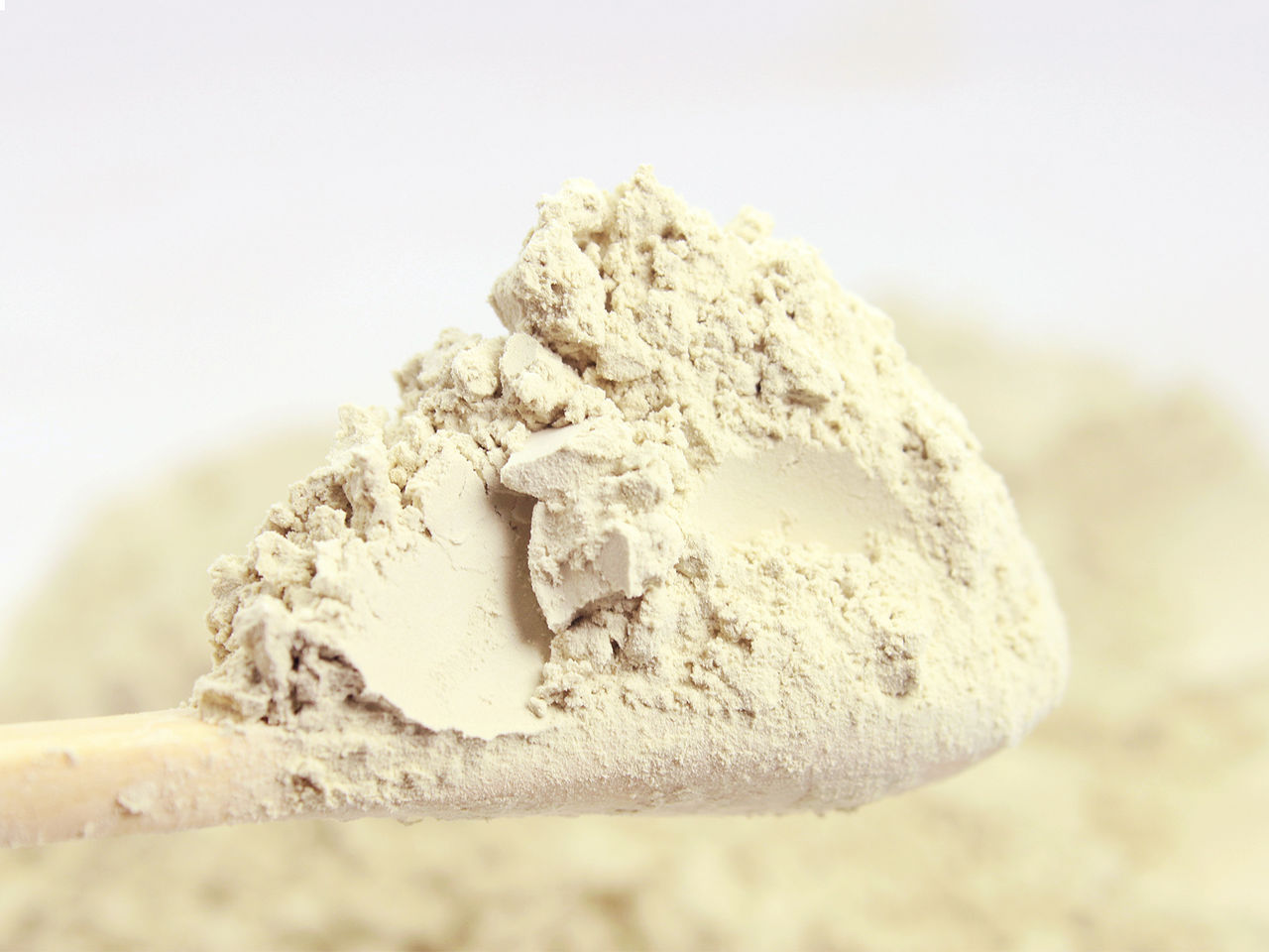 田七炖鸡的功效与作用禁忌有哪些,田七人参煲鸡功效与禁忌是什么