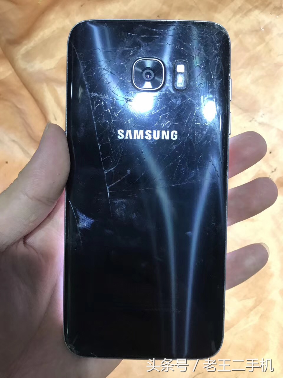 二手三星s7edge,三星s7edge32g二手价格