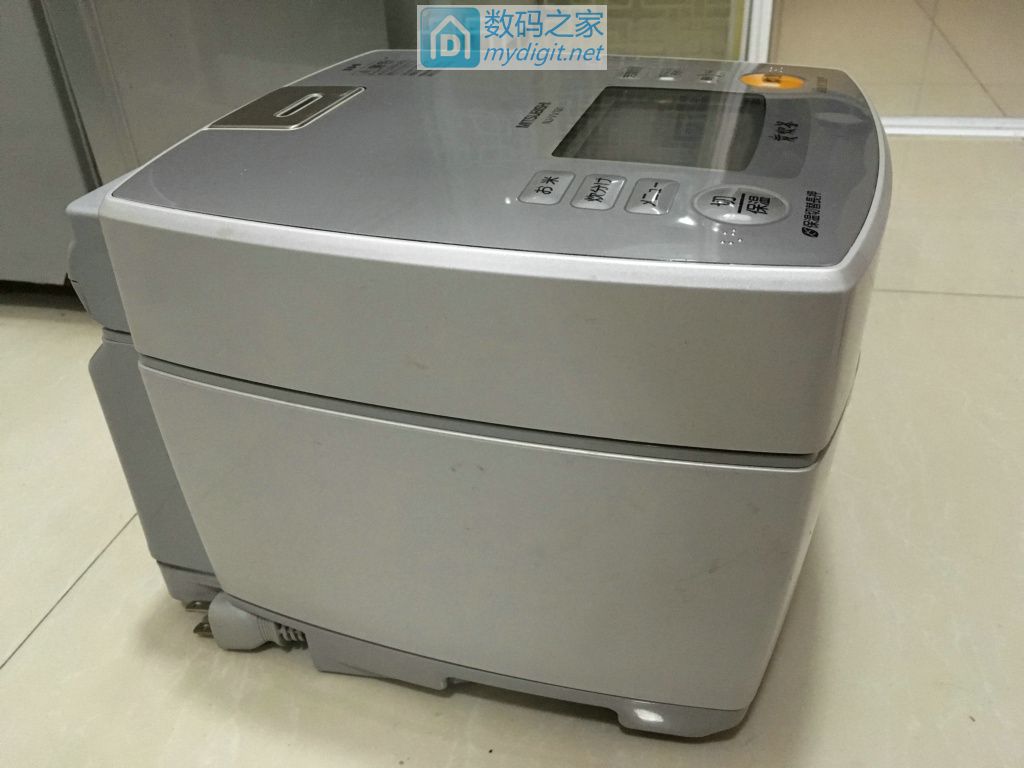 日本电饭煲拆解上盖,日本本土三菱电饭煲上盖拆解视频