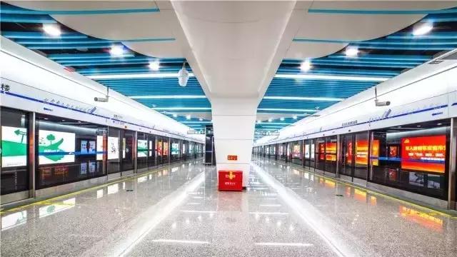 成都地铁18号线沿途吃喝玩乐,成都10号线特色地铁站