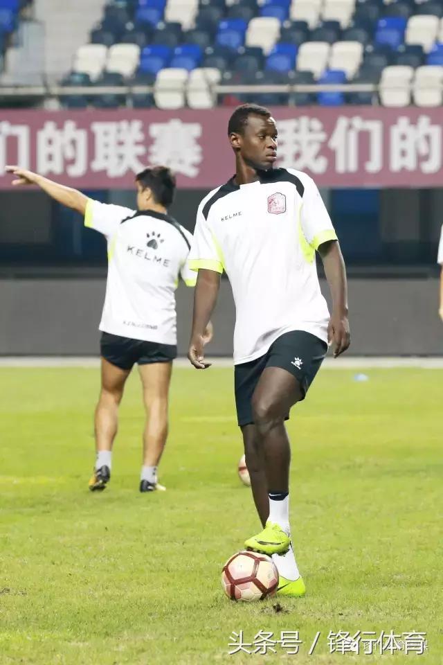 古特比视频集锦,古特比带领全队