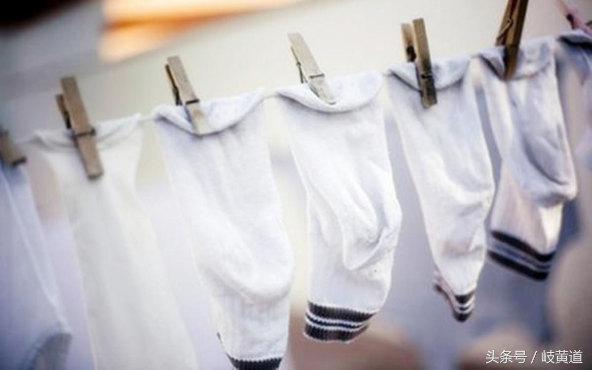 袜子引发妇科病,女生穿了好几天的袜子