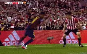 内马尔彩虹球过人教学视频,内马尔彩虹球过人教学