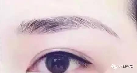 美瞳线和眼线哪个更漂亮一些,美瞳线加宽和画眼线的区别