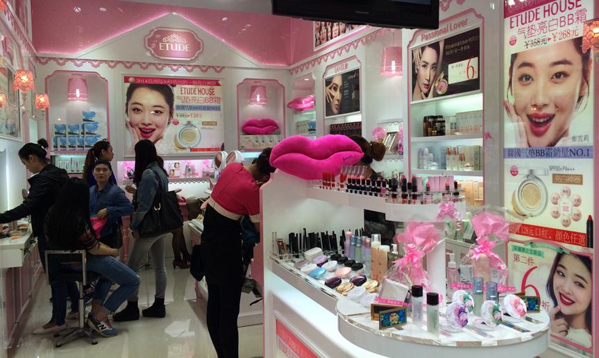 爱丽中国总代疑到期自创爱丽公主屋PK伊蒂之屋