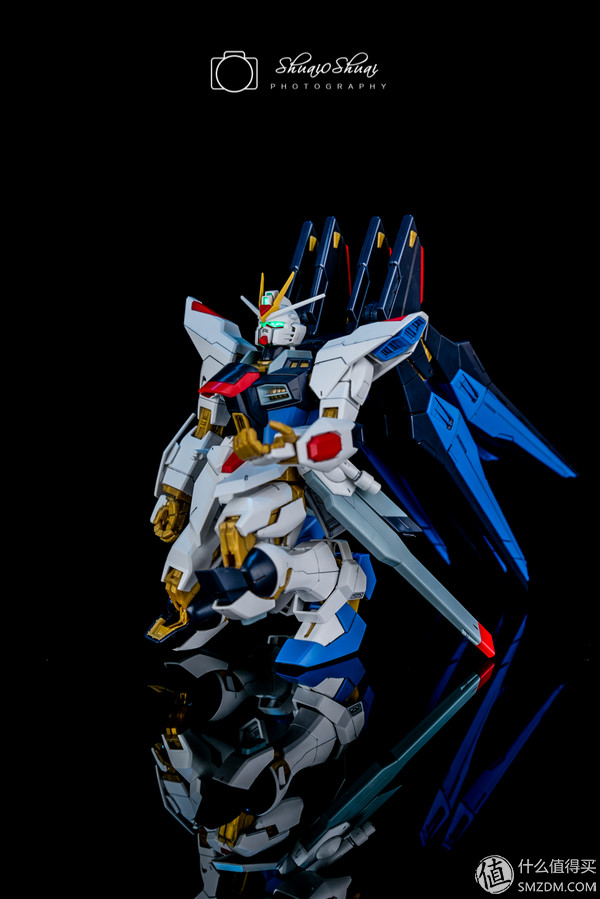 如果你闲的dan疼就来玩模型吧：BANDAI万代—强袭自由MG【素组】