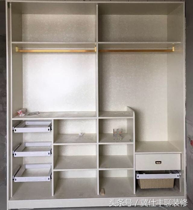 2020衣柜构造样板图,2023最新款定制衣柜效果图