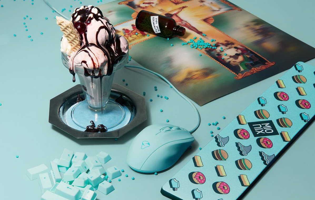 美的不像个游戏鼠标，麦傲尼克斯Castor霜糖红体验