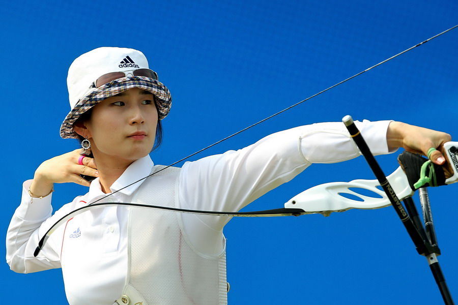 射箭手抖怎么办最有效的方法,射箭练了拉弓为什么还是手抖