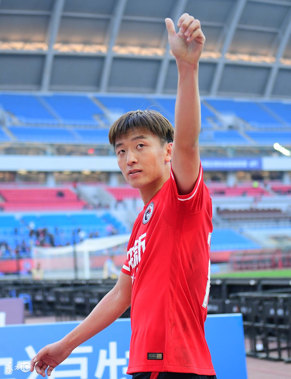 为国足加油的原视频,为国足加油的足球视频