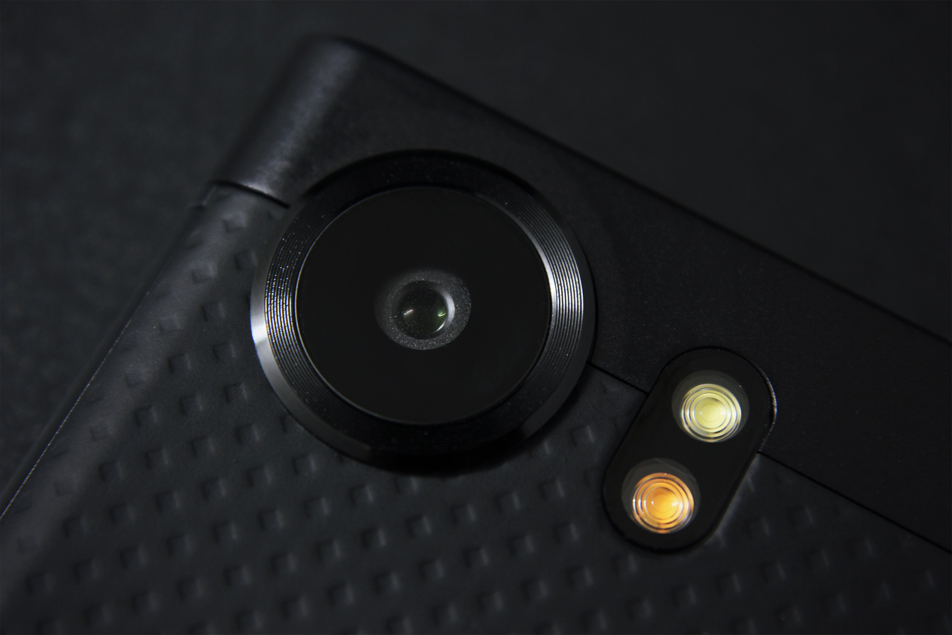 黑莓keyone亲测感受,黑莓KEYONE精英版怎么样