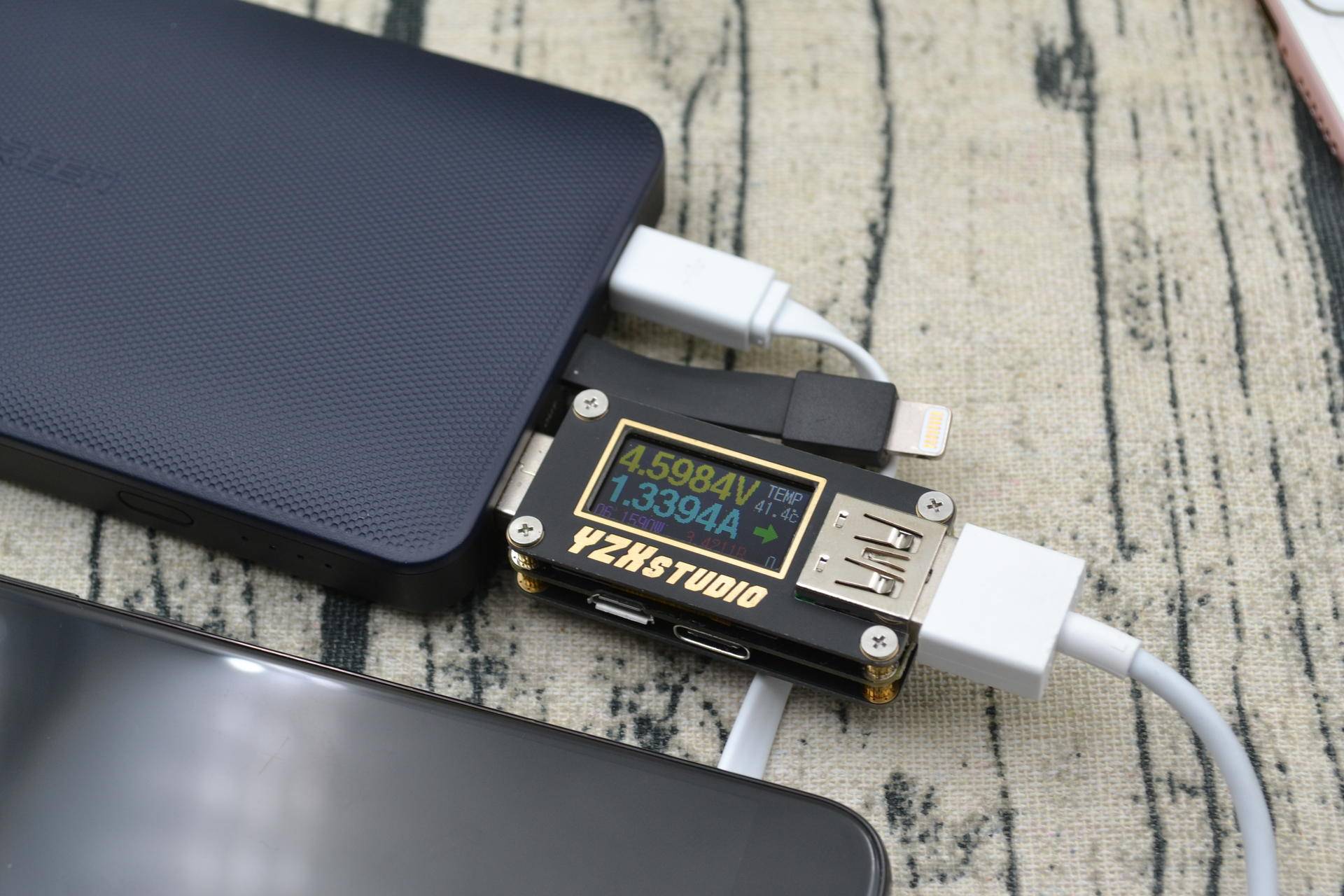 绿联MFI认证苹果数据线,绿联mfi数据线测评