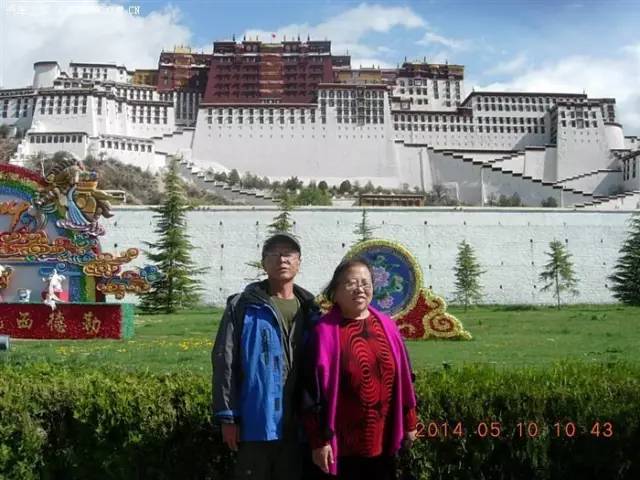 带着老伴穷游,60大叔自驾房车带老伴环游中国