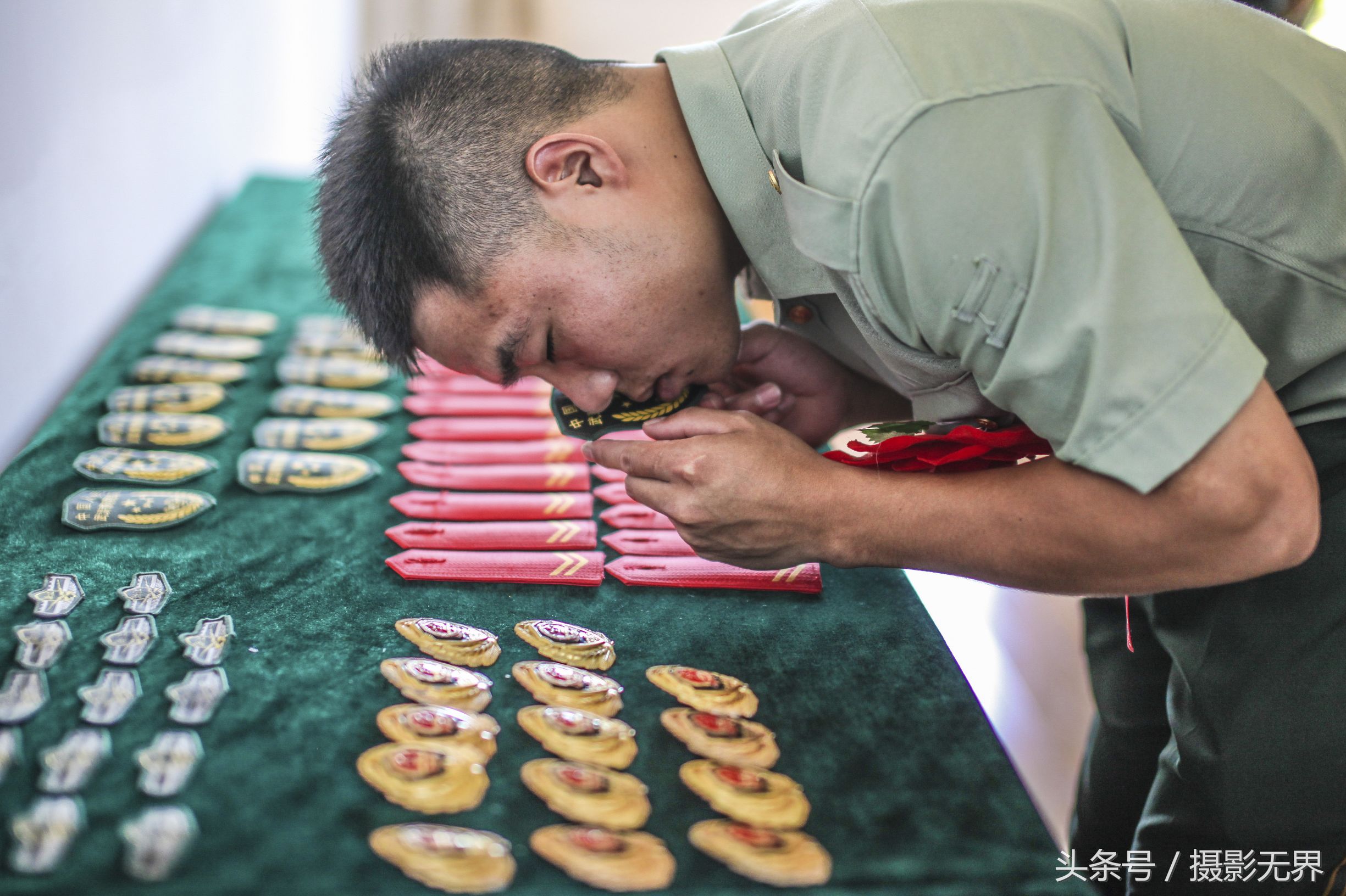 又是一年退伍季又到离别军营时,退伍了让我们再次听一次军号