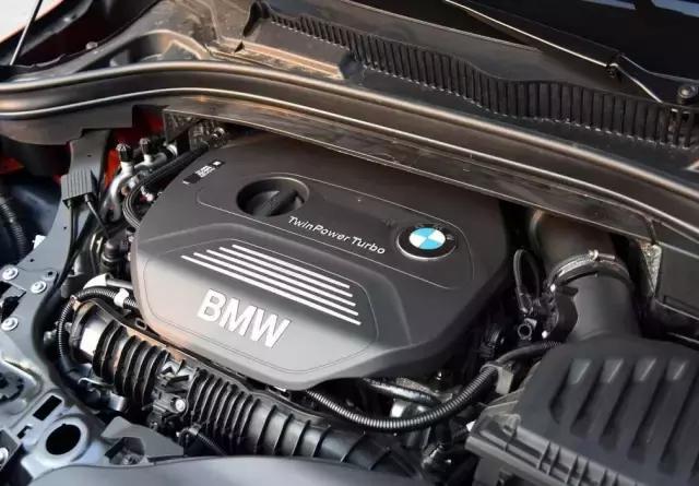 宝马220i旅行试驾,2019款宝马220i旅行版测评视频