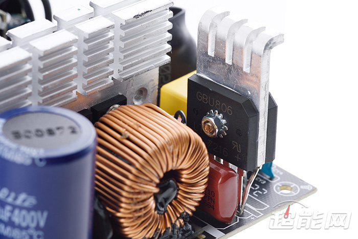 酷冷至尊mwe600电源,酷冷至尊mwe铜牌450w