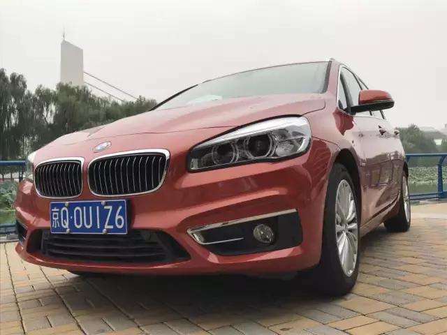 16款宝马220i旅行车评测,2019款宝马220i旅行版测评视频