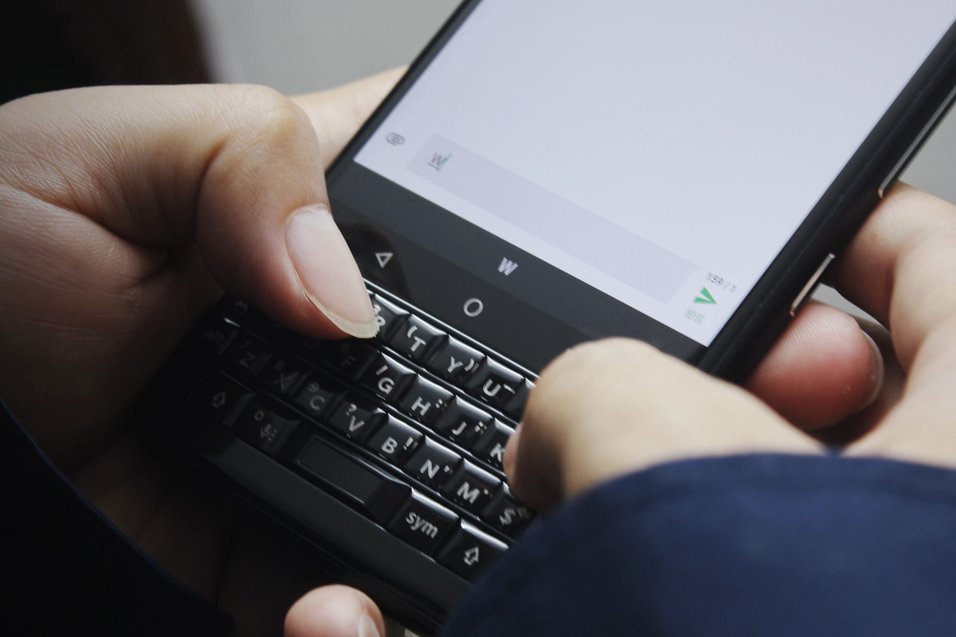 黑莓keyone亲测感受,黑莓KEYONE精英版怎么样