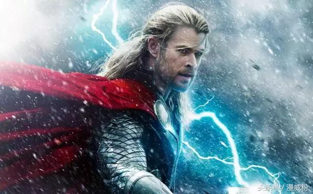 她只拥有了五分之一的凤凰之力，就将雷神打的落花流水！