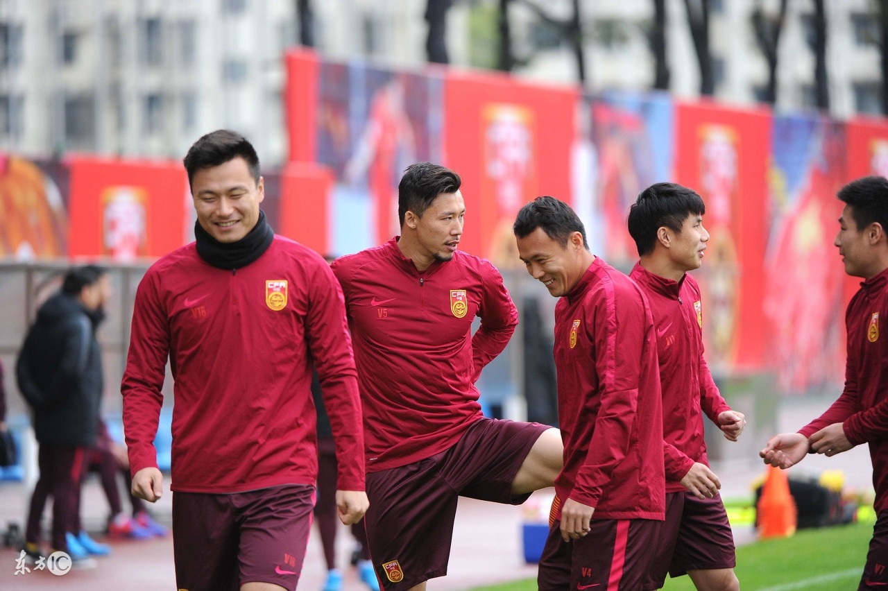 为国足加油的原视频,为国足加油的足球视频