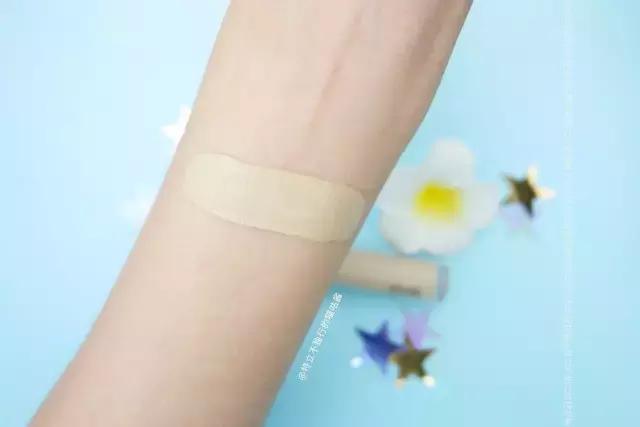 化妆很重要后期p图很重要,化妆和p图总要会一招