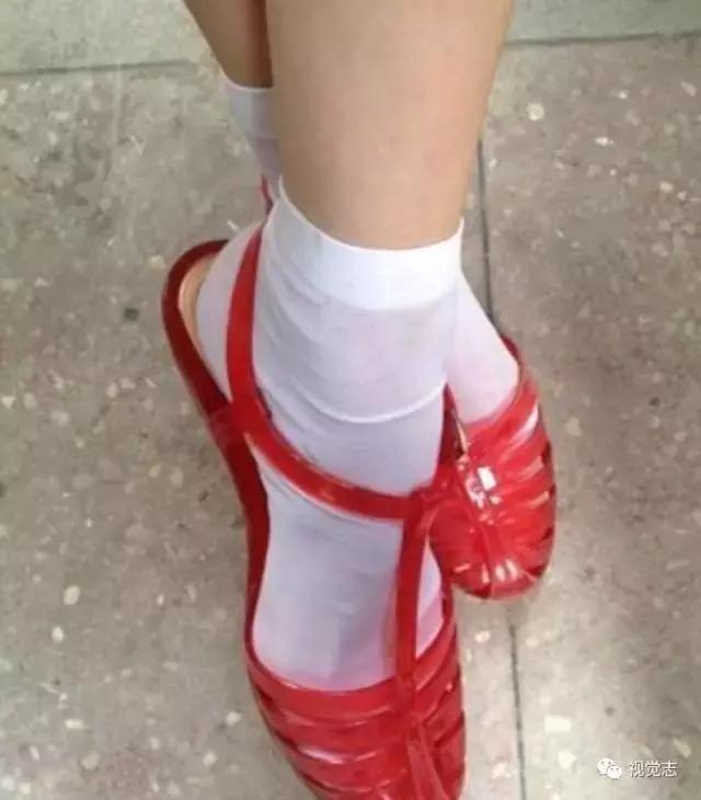 香奈儿lvgucci联名,中国风爱马仕香奈儿