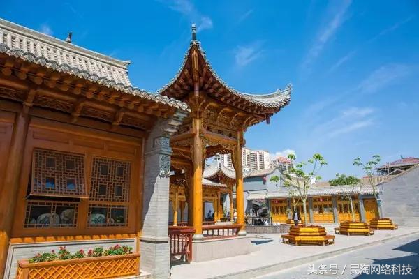 在喧闹环境如何让自己彻底静心,在嘈杂的环境中如何静心