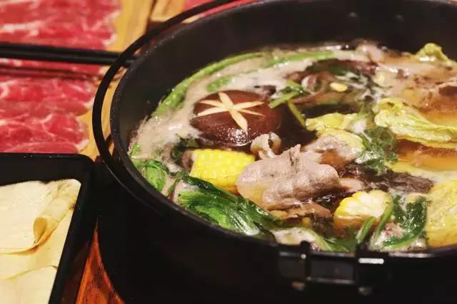 伊势丹楼上,伊势丹店